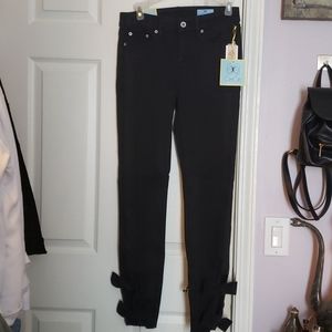 *Unique* Ankle Bow Black Jeans